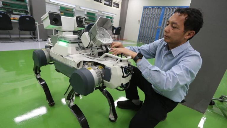 Inovasi ITS: Robot Anjing Mandiri dengan Kemampuan Deteksi Bahaya