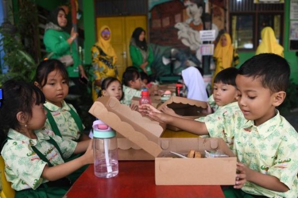 Sekolah Swasta Sambut Positif Pendidikan Gratis dan MBG