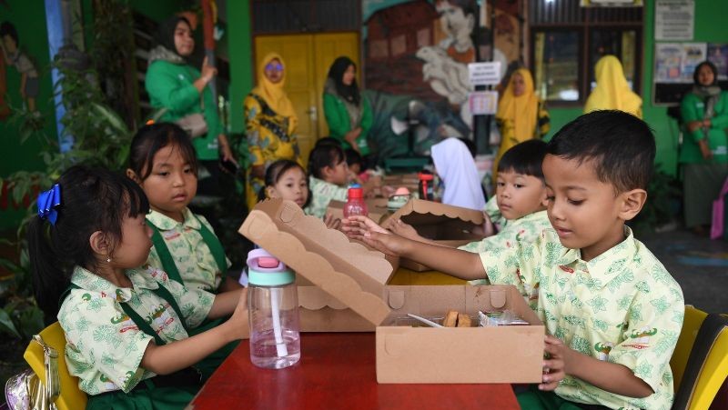 Sekolah Swasta Sambut Positif Pendidikan Gratis dan MBG